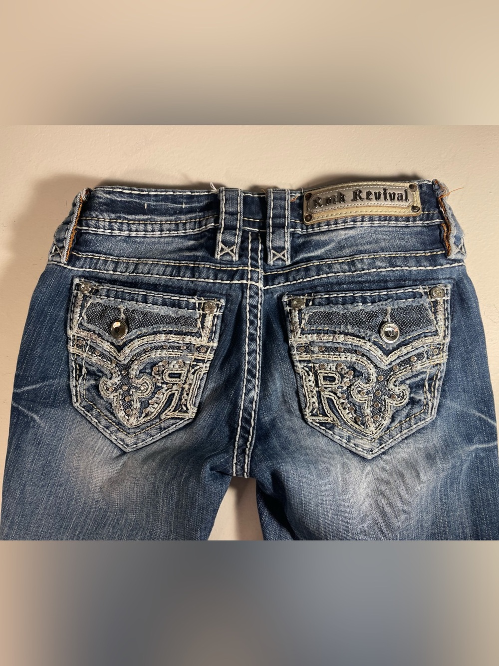 Rock Revival Sundee Boot Jeans Womens Size 23 Blue Wash Embellished Pockets